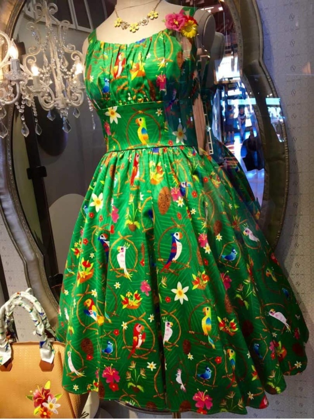 Disney Dress Shop Enchanted Tiki Room Green Dress & Flower Pin Disneyland 18-20